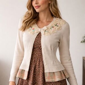 Anthropologie Field Flower First Pick Meadow Cardigan Crocheted Floral Collar